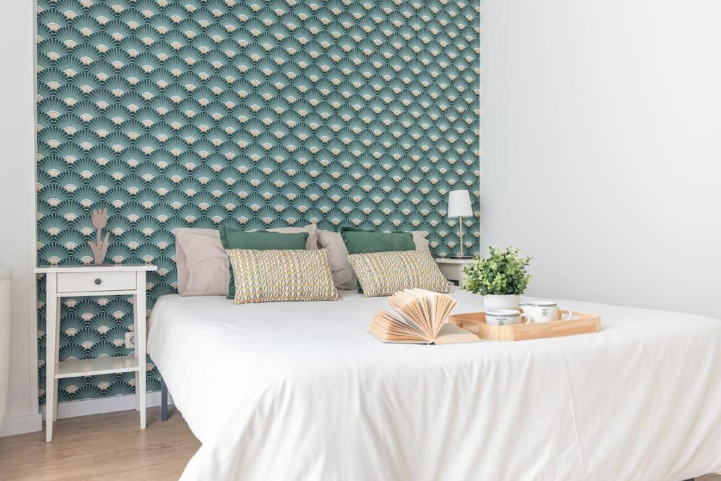 Centrico Y Comodo Apartamento Con Parking Privado Santander Buitenkant foto